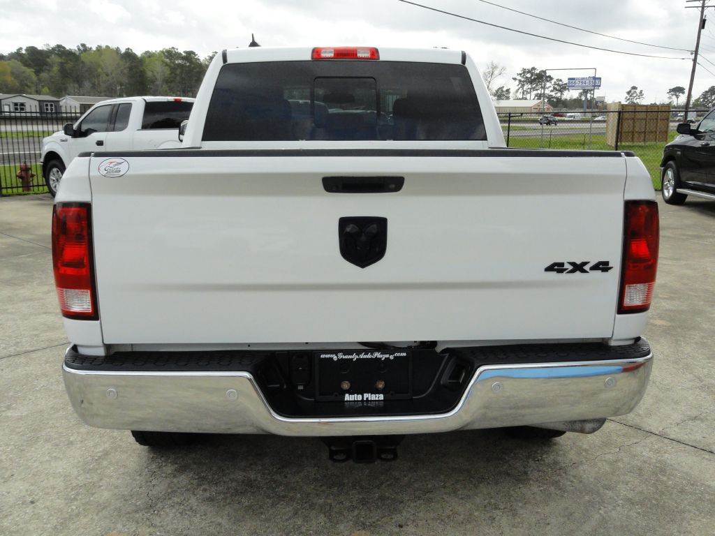 2015 RAM 1500 Image 4