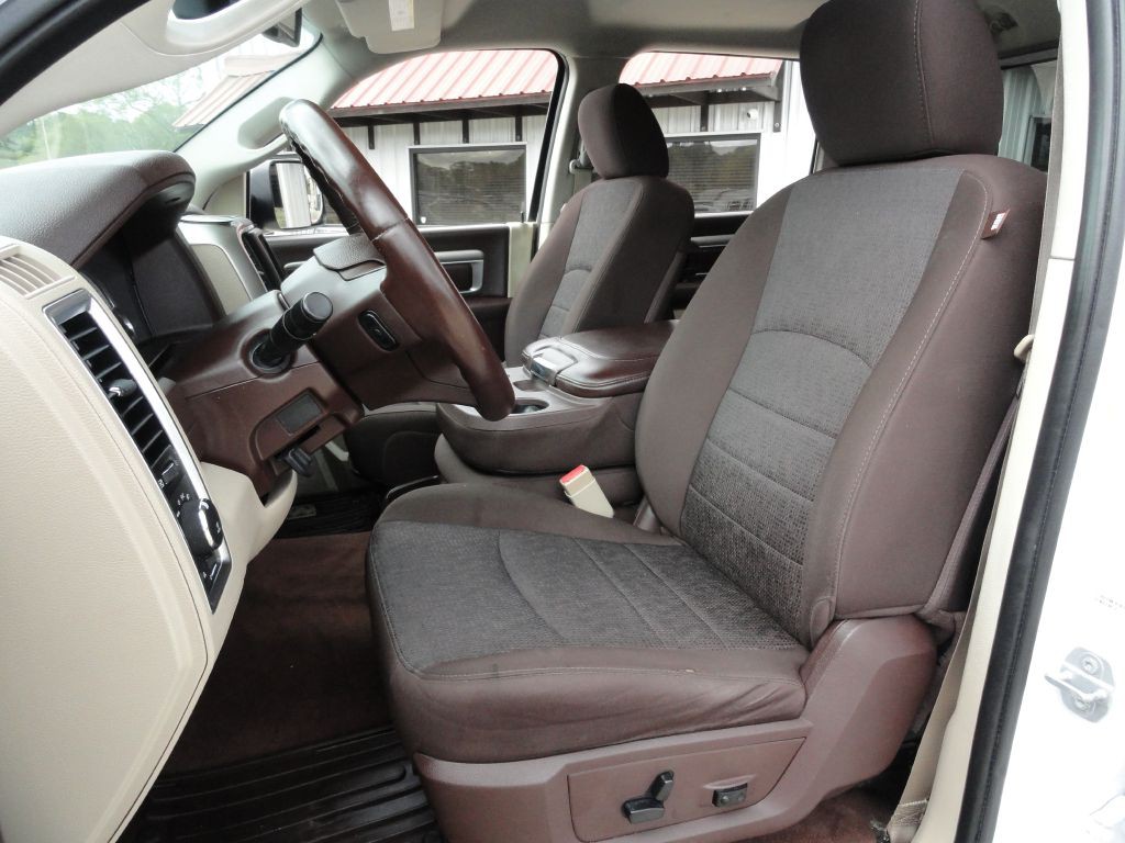 2015 RAM 1500 Image 11