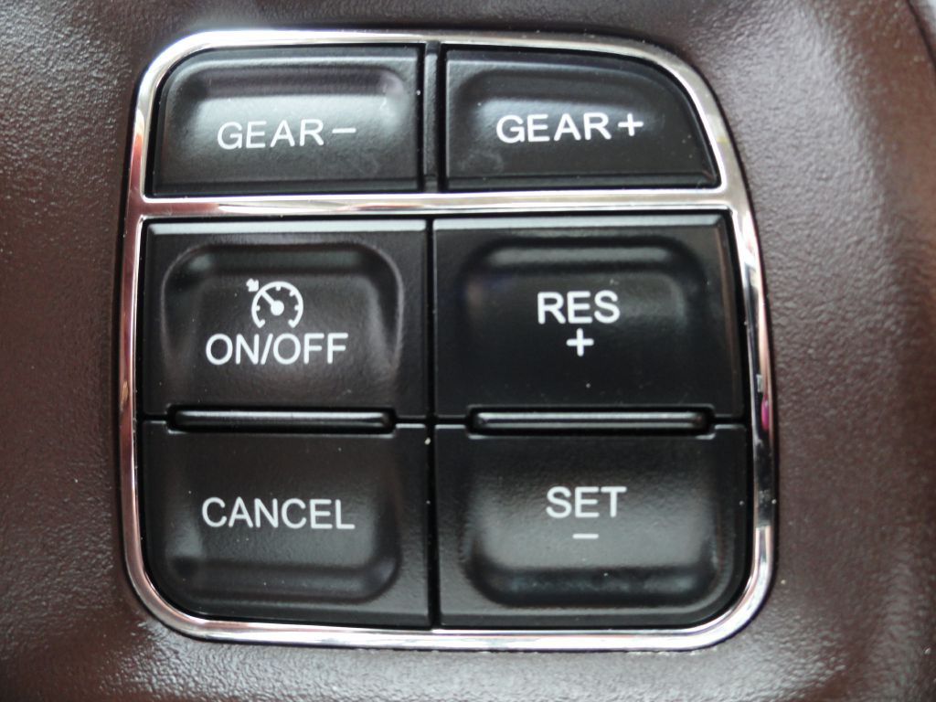 2015 RAM 1500 Image 25