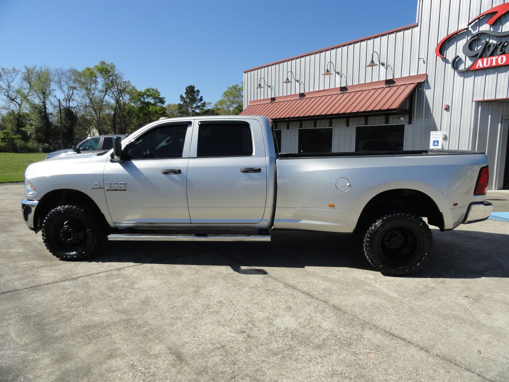 2016 RAM 3500 Image 3