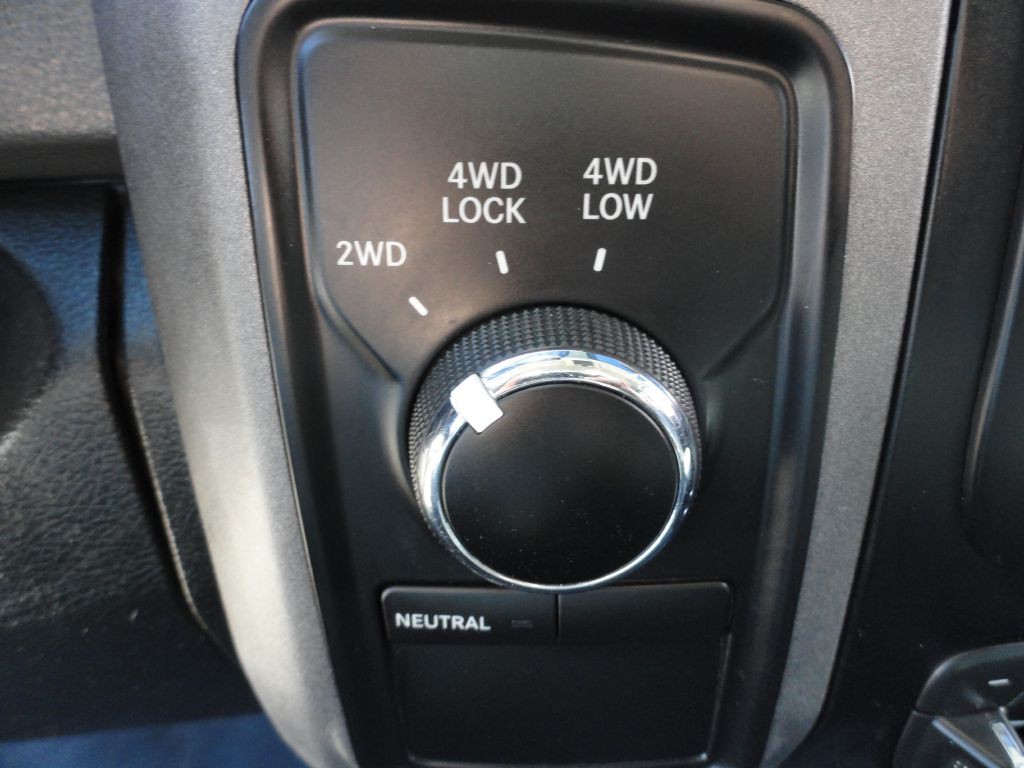 2016 RAM 3500 Image 13