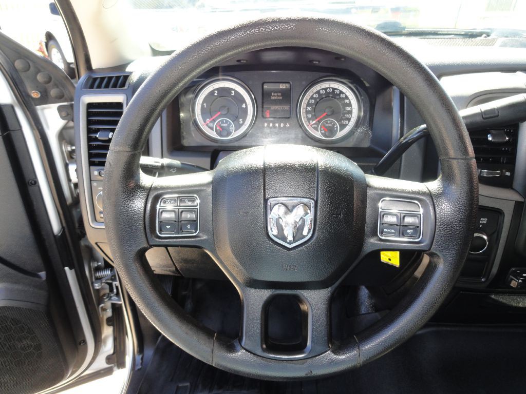 2016 RAM 3500 Image 14