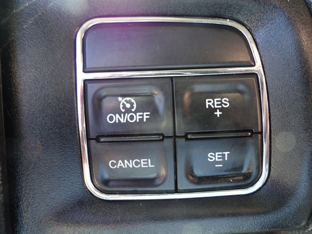 2016 RAM 3500 Image 16