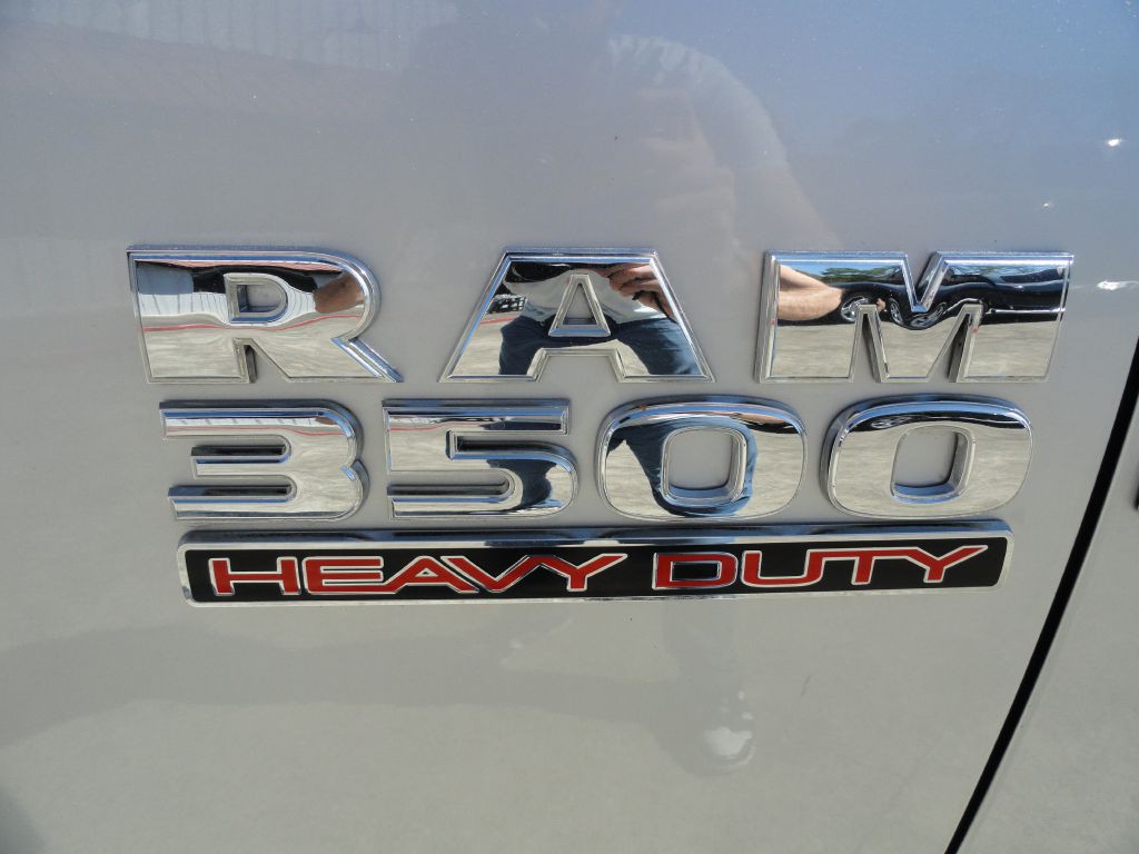 2016 RAM 3500 Image 22