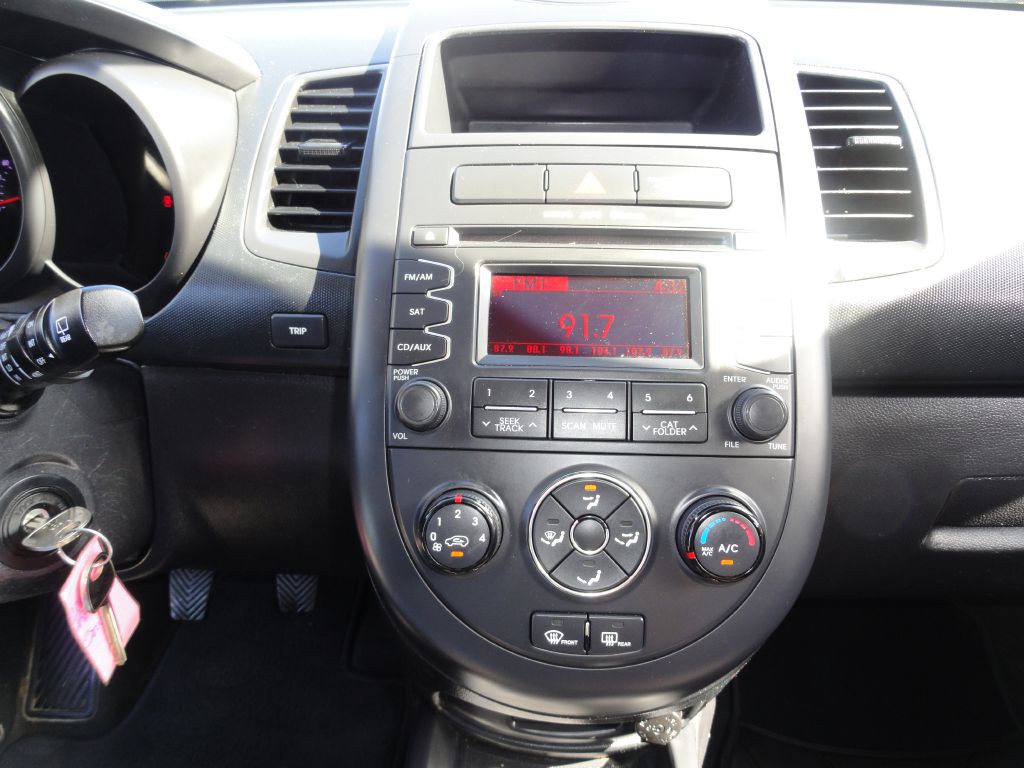 2013 Kia Soul Image 13