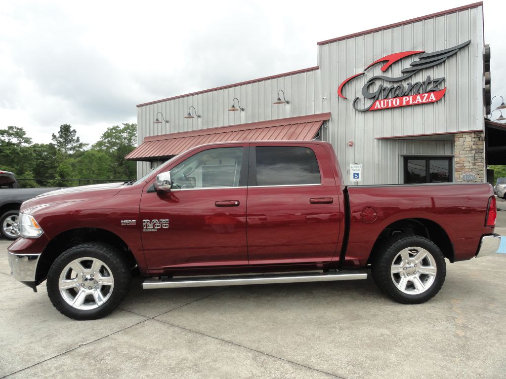 2019 RAM 1500 Image 3