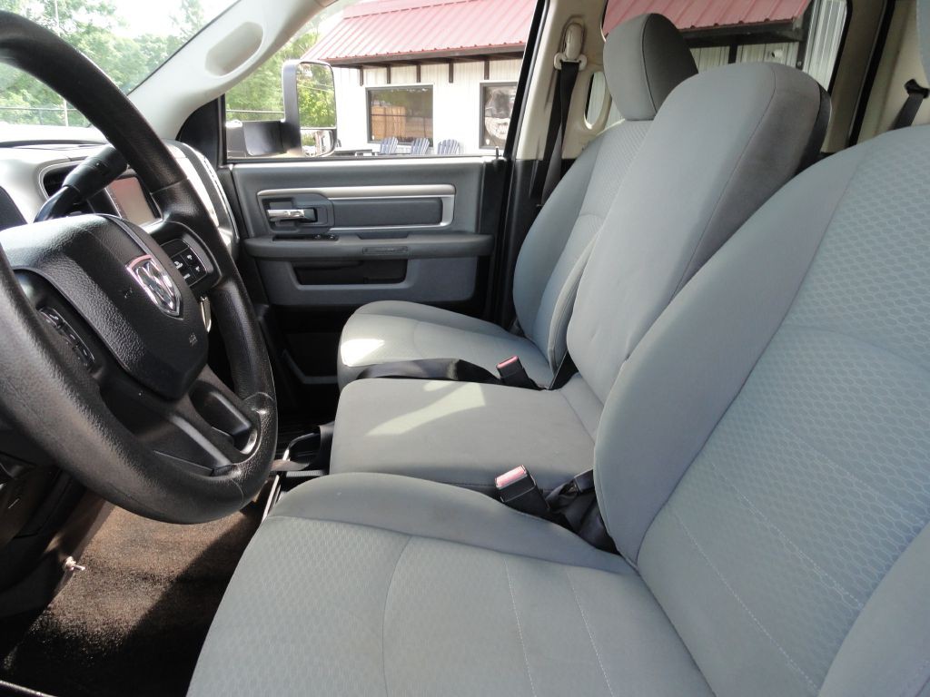 2016 RAM 2500 Image 11