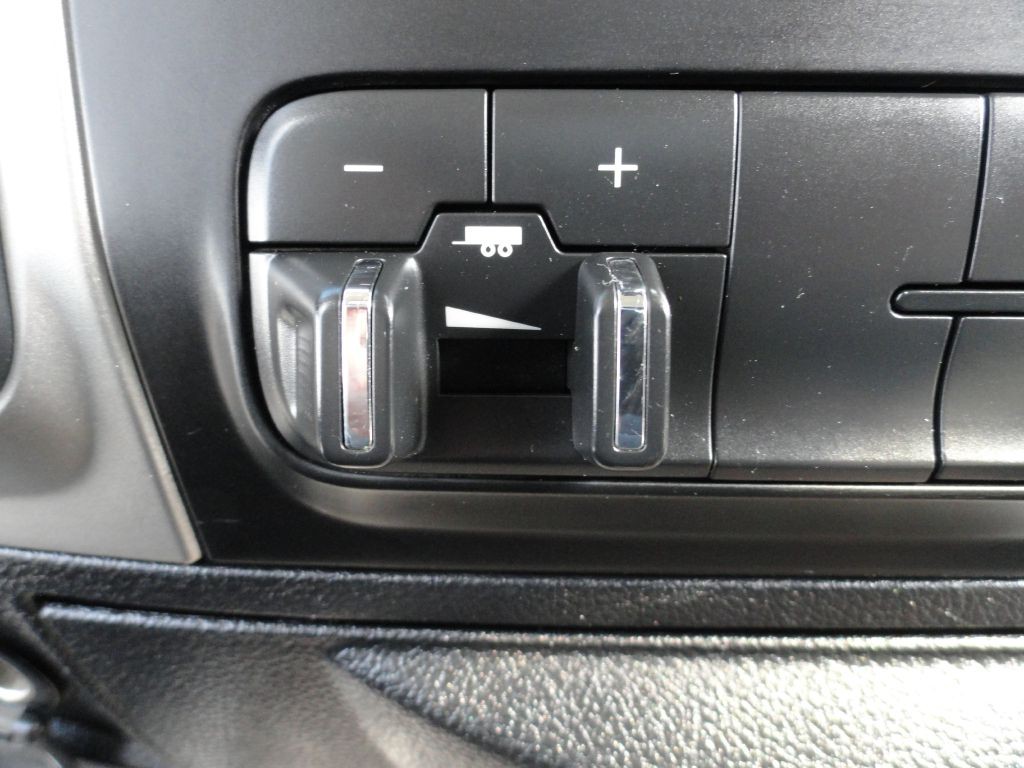 2016 RAM 2500 Image 16