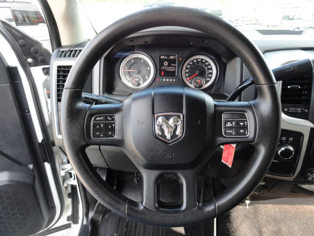 2016 RAM 2500 Image 17