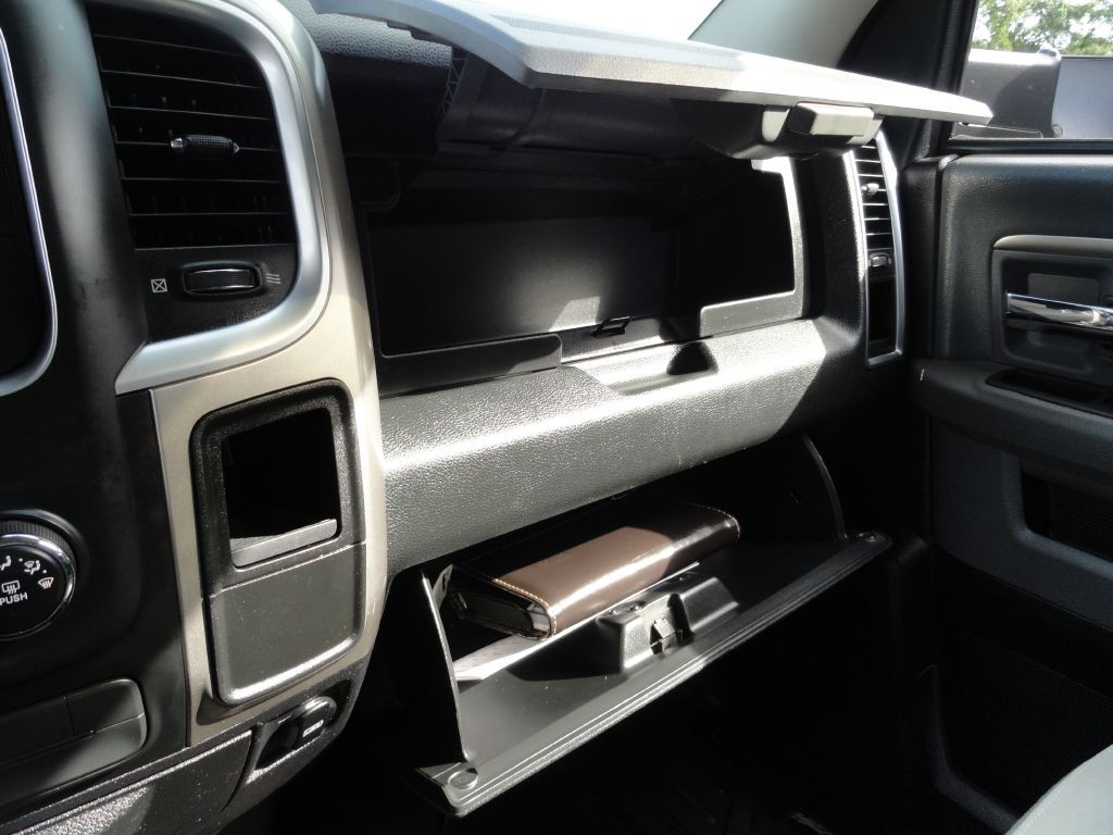 2016 RAM 2500 Image 22