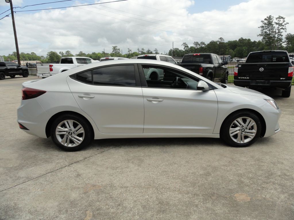2020 Hyundai Elantra Image 5