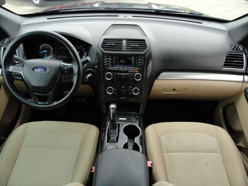 2016 Ford Explorer Image 6