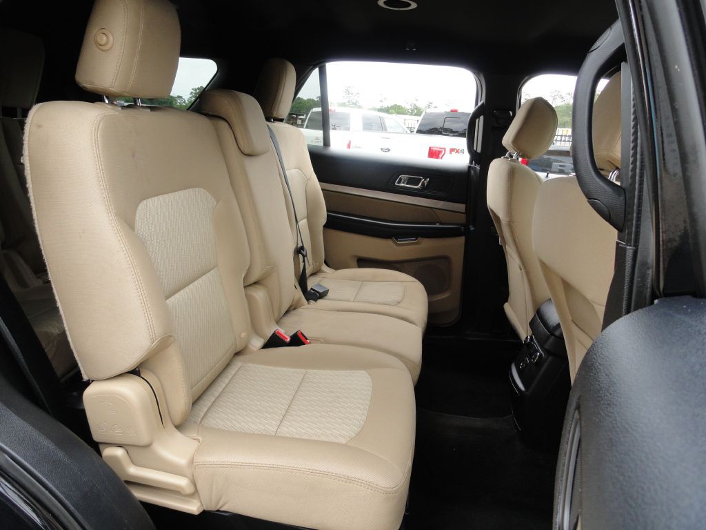 2016 Ford Explorer Image 7