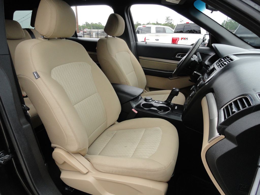 2016 Ford Explorer Image 10