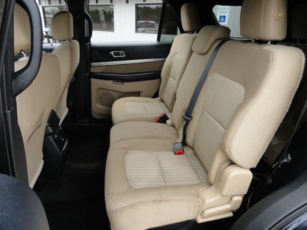 2016 Ford Explorer Image 11
