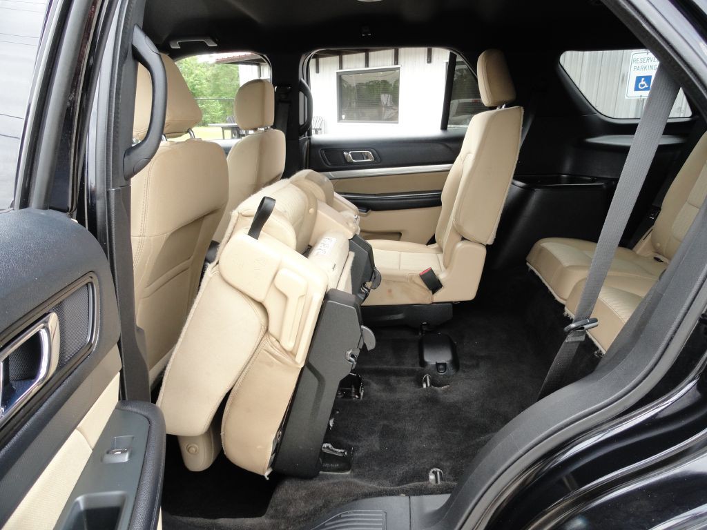 2016 Ford Explorer Image 12