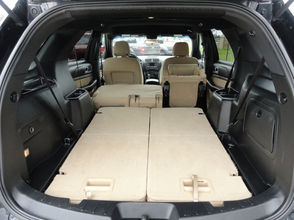 2016 Ford Explorer Image 18