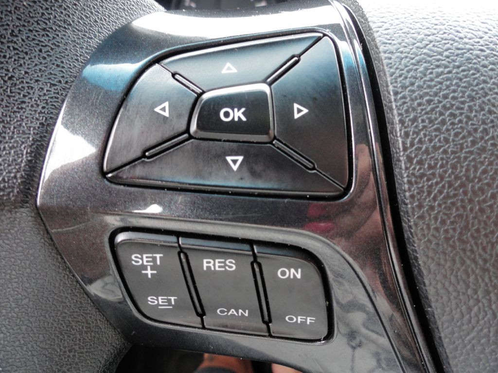 2016 Ford Explorer Image 25