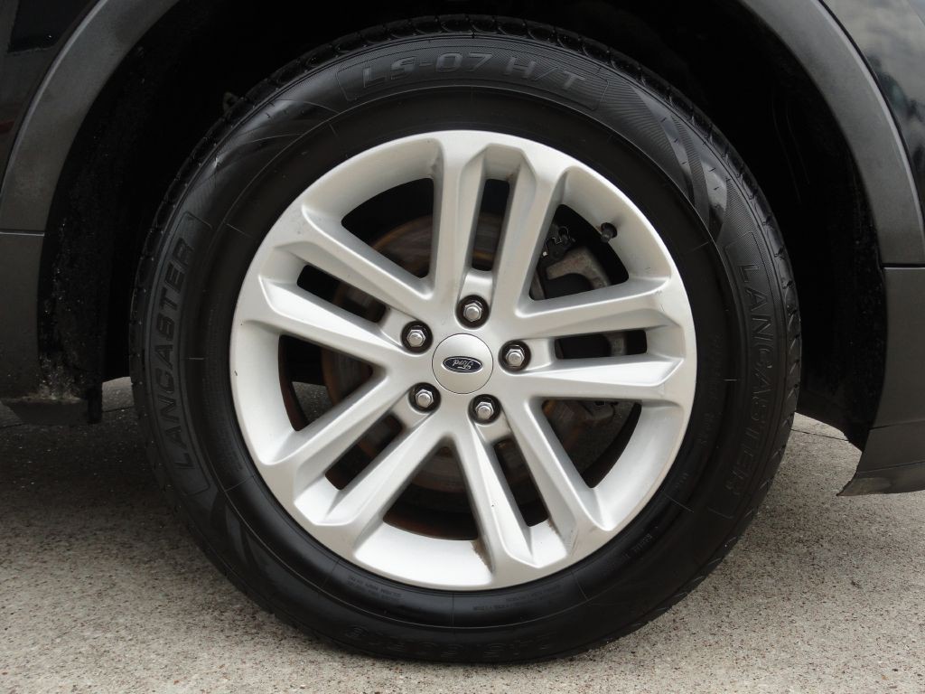 2016 Ford Explorer Image 33