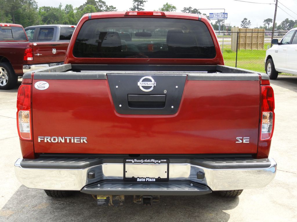 2010 Nissan Frontier Image 4