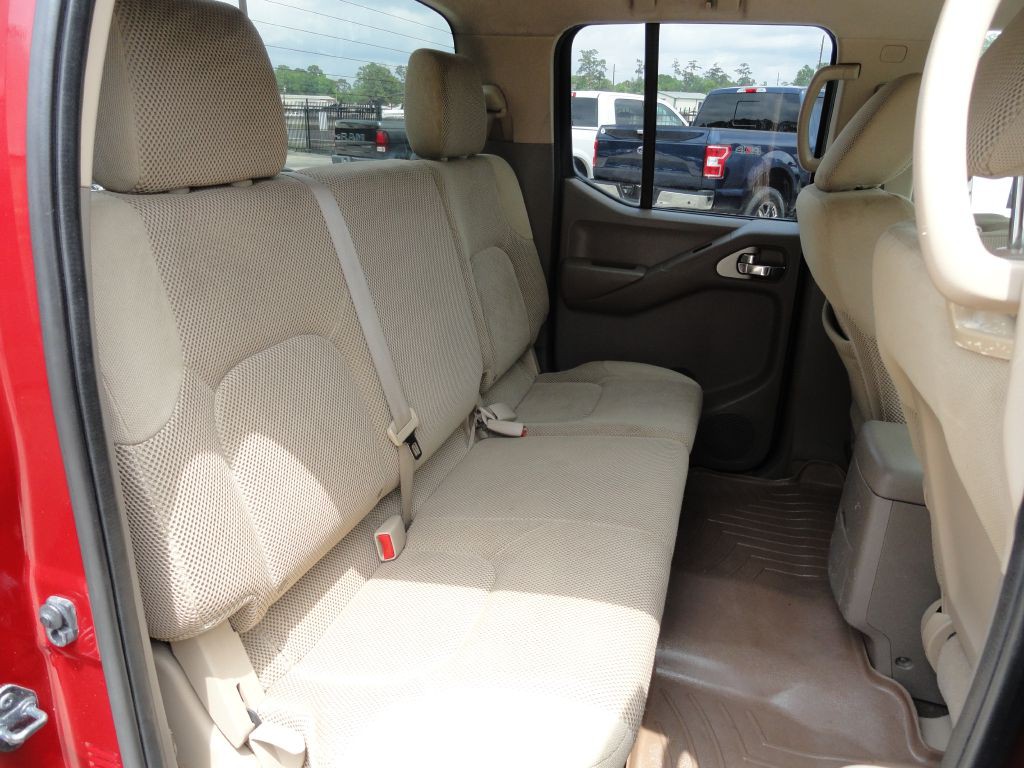 2010 Nissan Frontier Image 6
