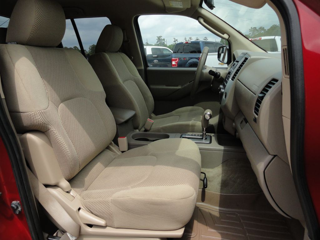 2010 Nissan Frontier Image 7