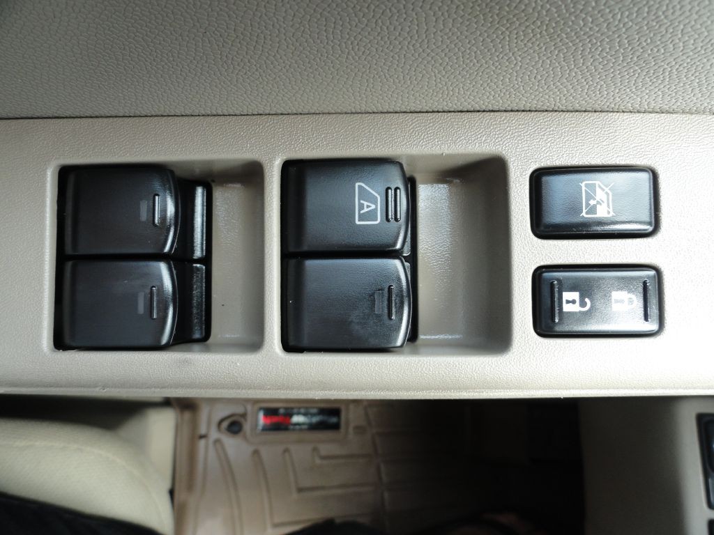 2010 Nissan Frontier Image 17