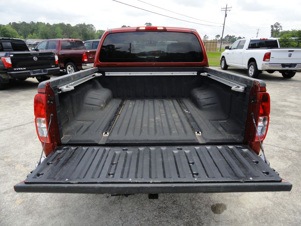 2010 Nissan Frontier Image 19