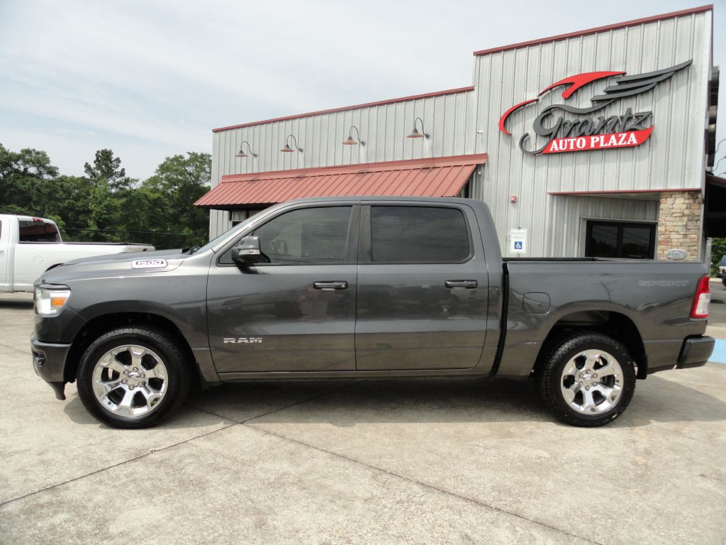 2022 RAM 1500 Image 3
