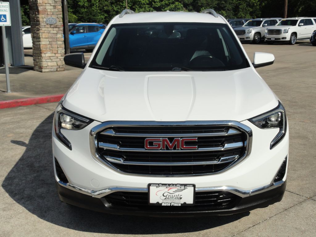 2019 GMC Terrain Image 2
