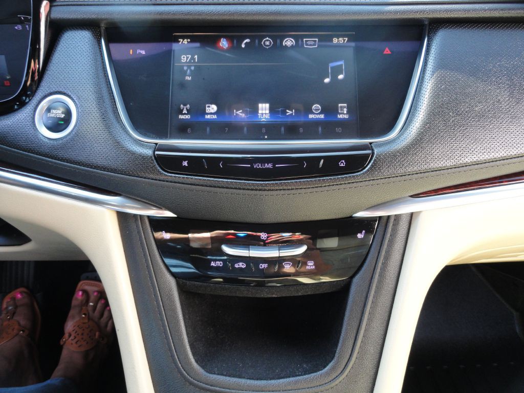 2019 Cadillac XT5 Image 17