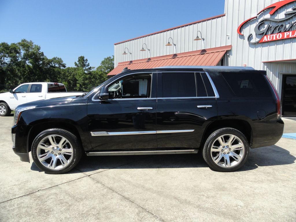 2015 Cadillac Escalade Image 3