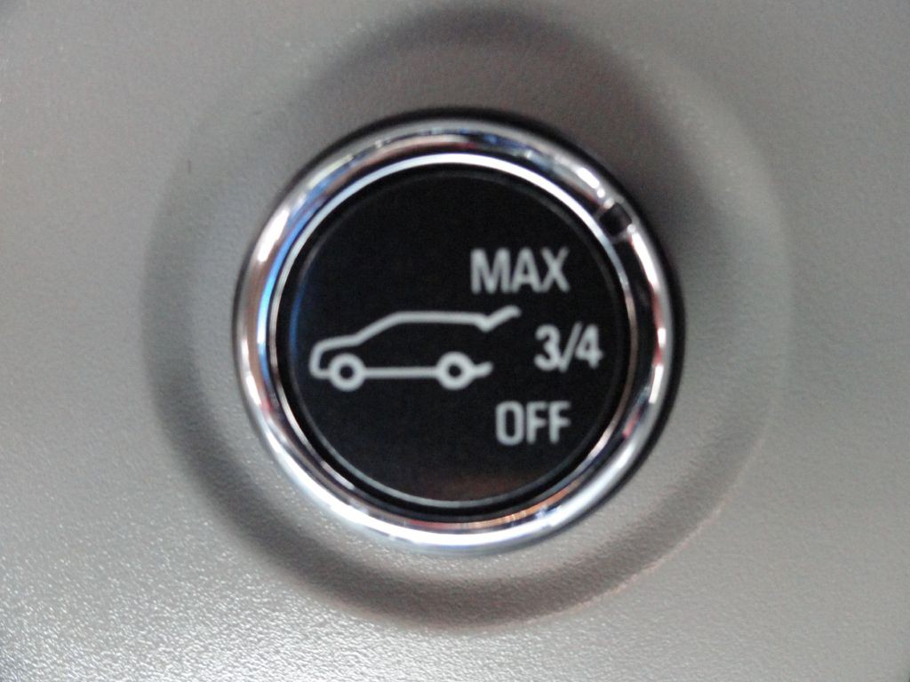 2015 Cadillac Escalade Image 41