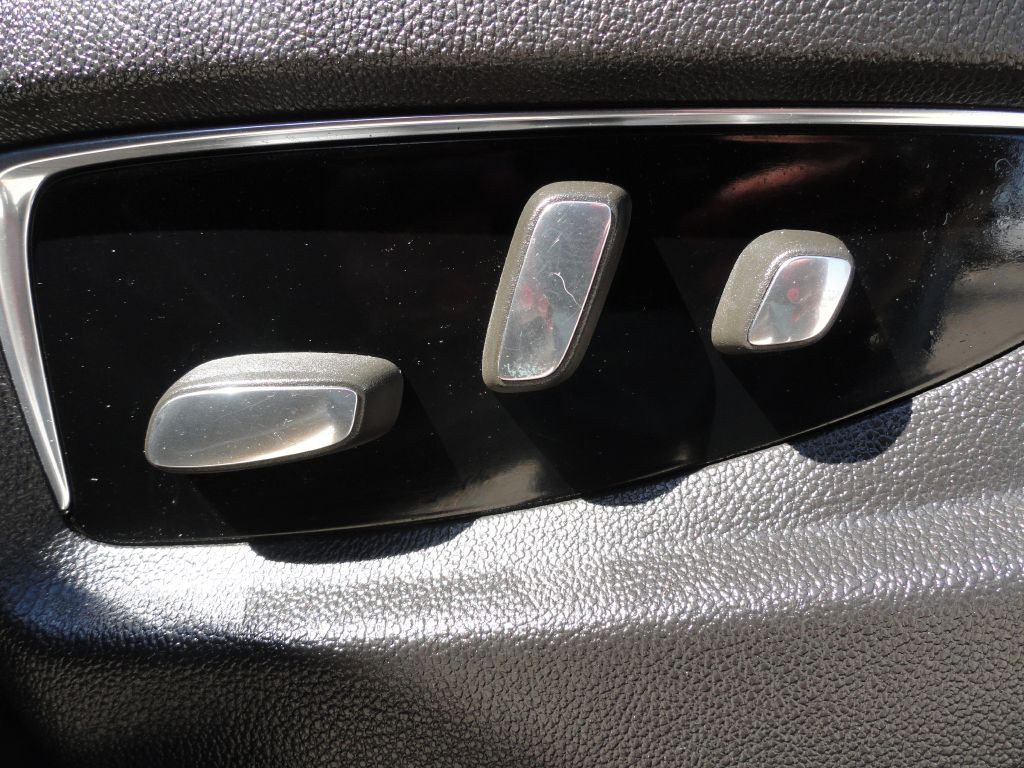 2015 Cadillac Escalade Image 48