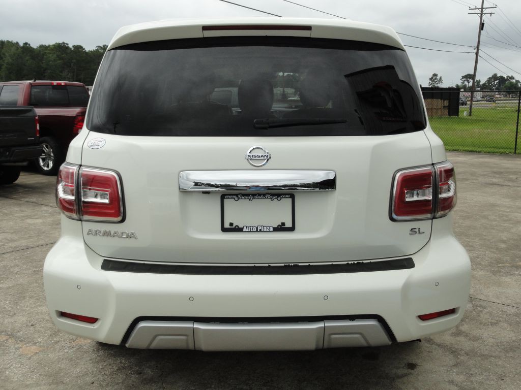 2018 Nissan Armada Image 4