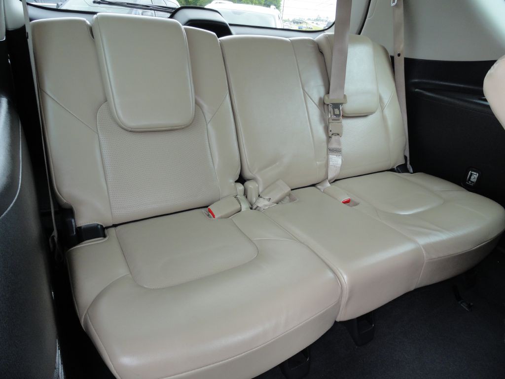 2018 Nissan Armada Image 9