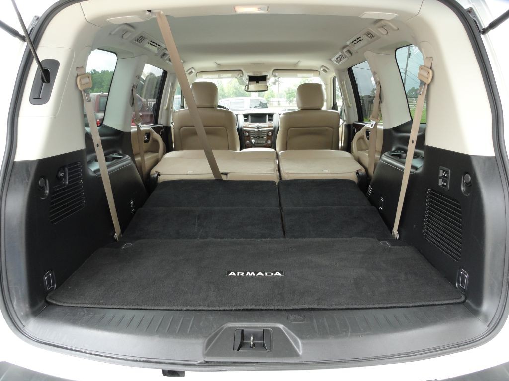 2018 Nissan Armada Image 17