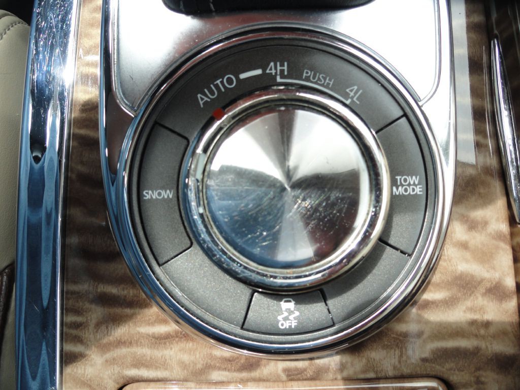 2018 Nissan Armada Image 32