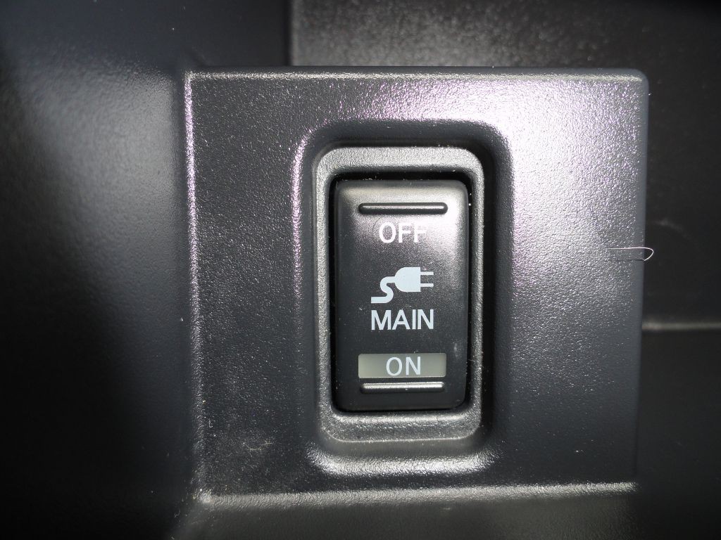 2018 Nissan Armada Image 37