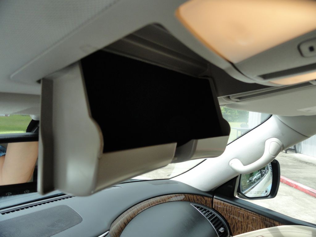 2018 Nissan Armada Image 42