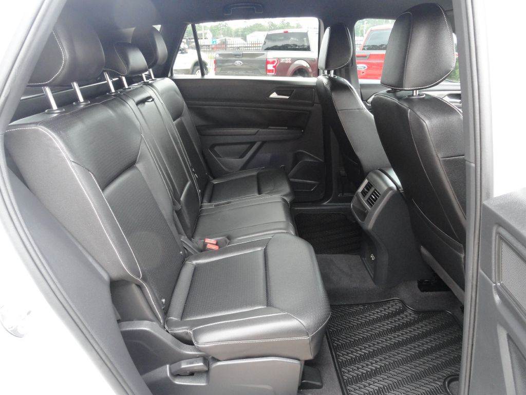 2020 Volkswagen Atlas Cross Sport Image 7