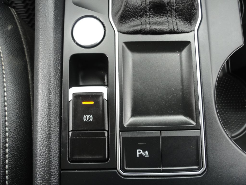 2020 Volkswagen Atlas Cross Sport Image 23