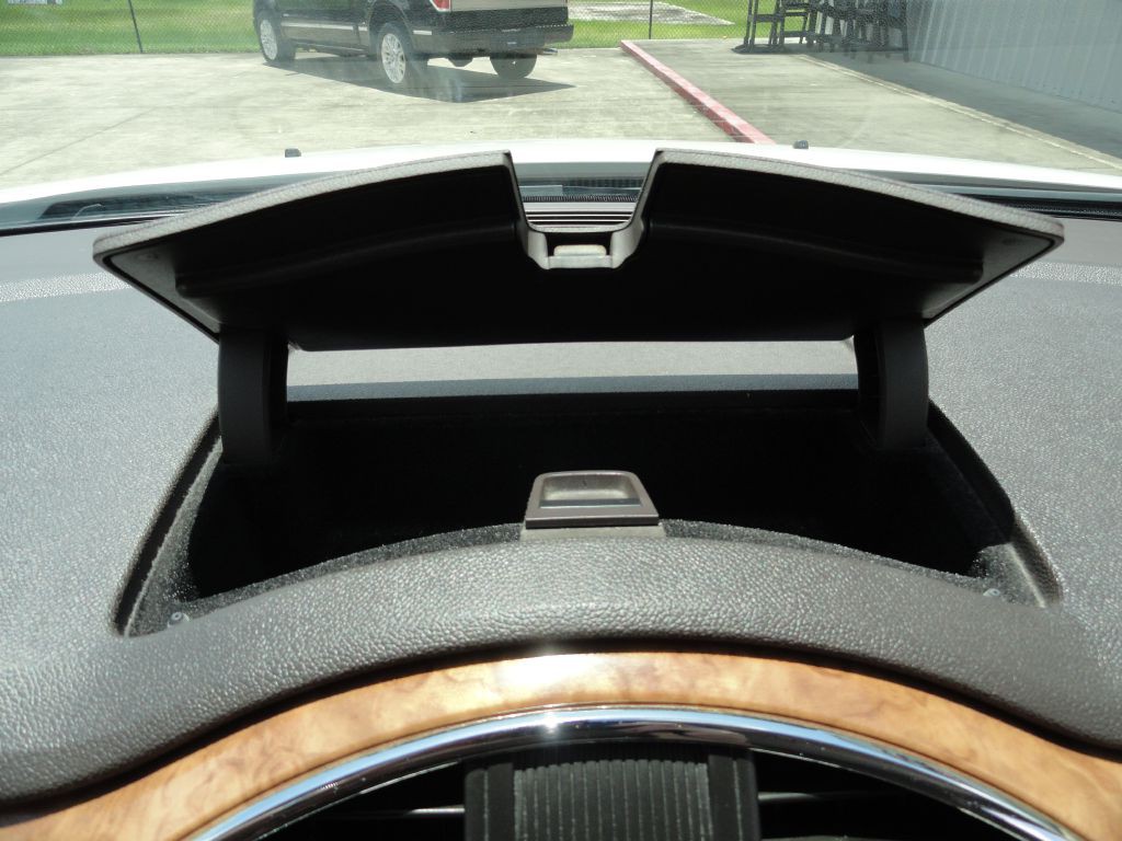 2011 Buick Enclave Image 18