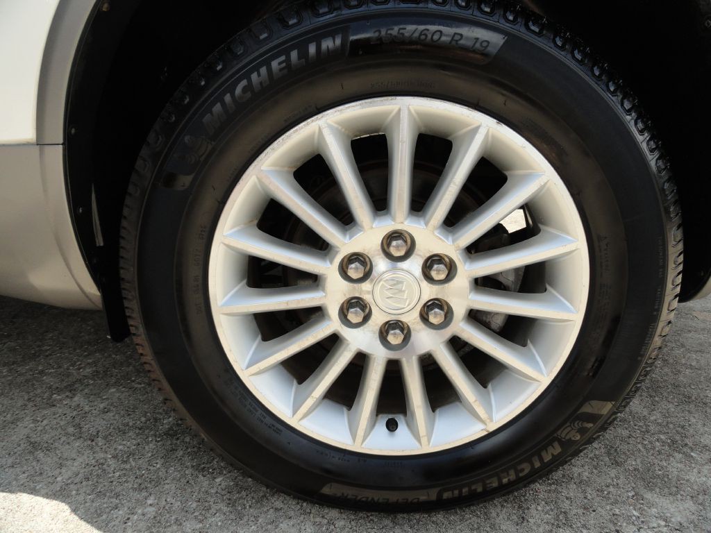 2011 Buick Enclave Image 29