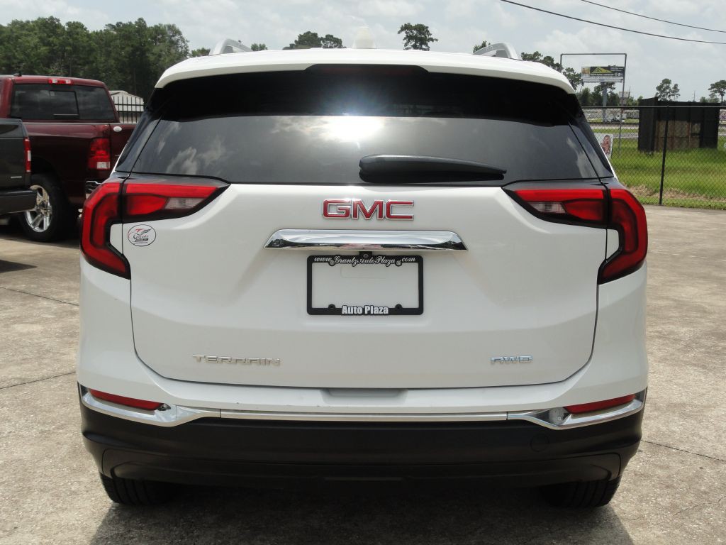 2020 GMC Terrain Image 4