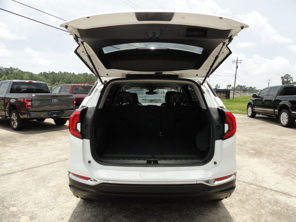 2020 GMC Terrain Image 12