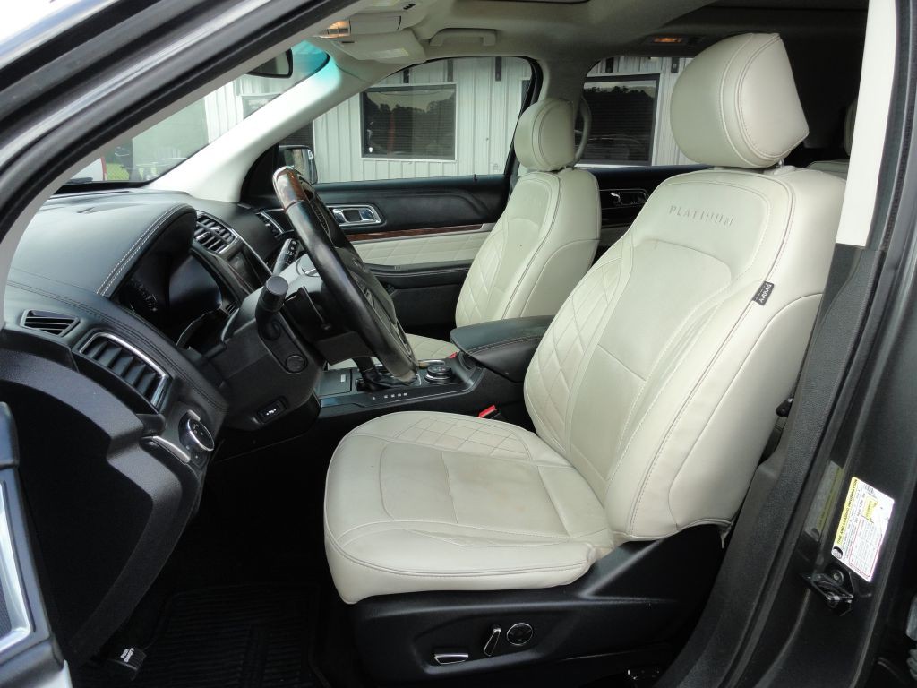 2016 Ford Explorer Image 11