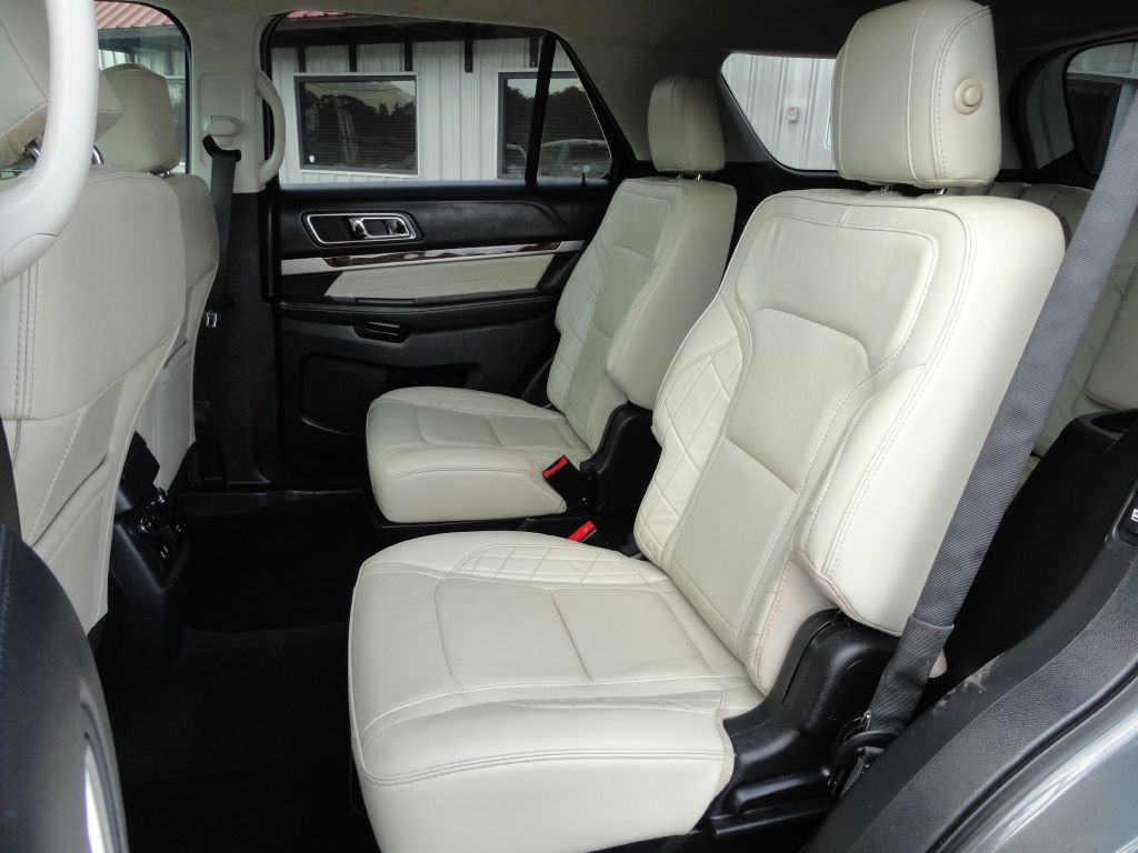 2016 Ford Explorer Image 14