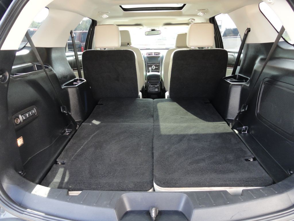 2016 Ford Explorer Image 18