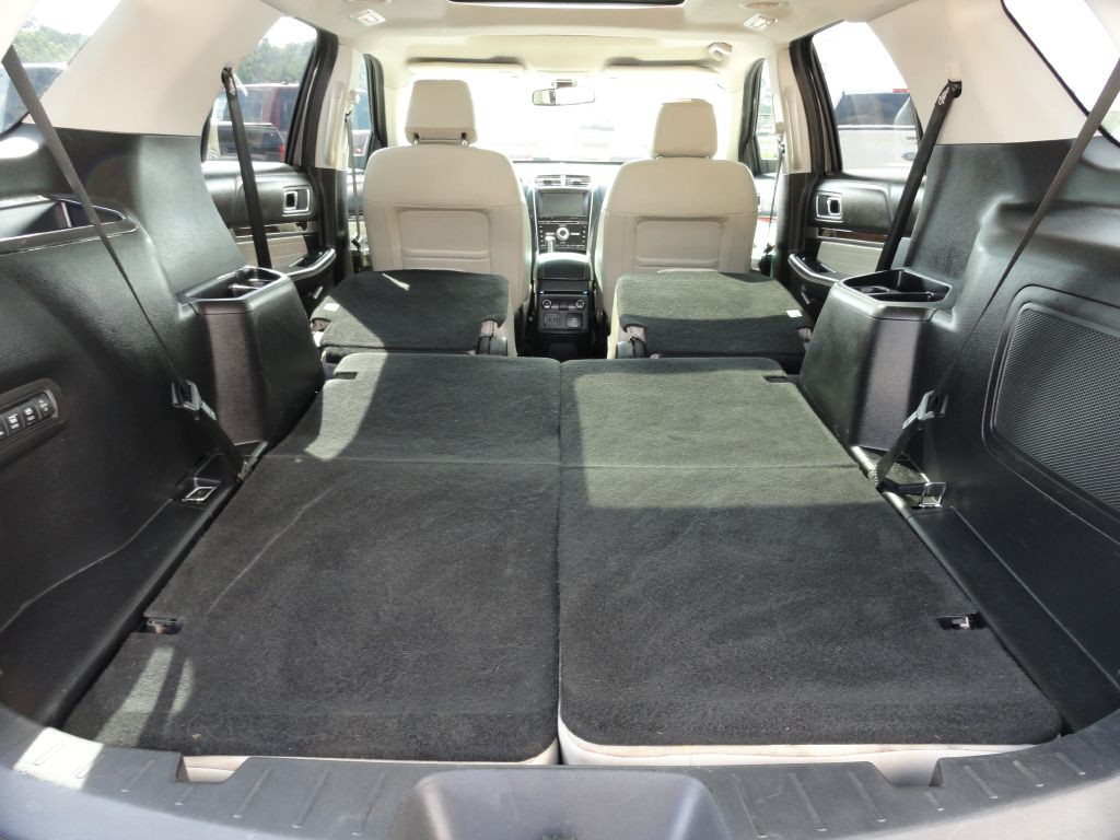 2016 Ford Explorer Image 19